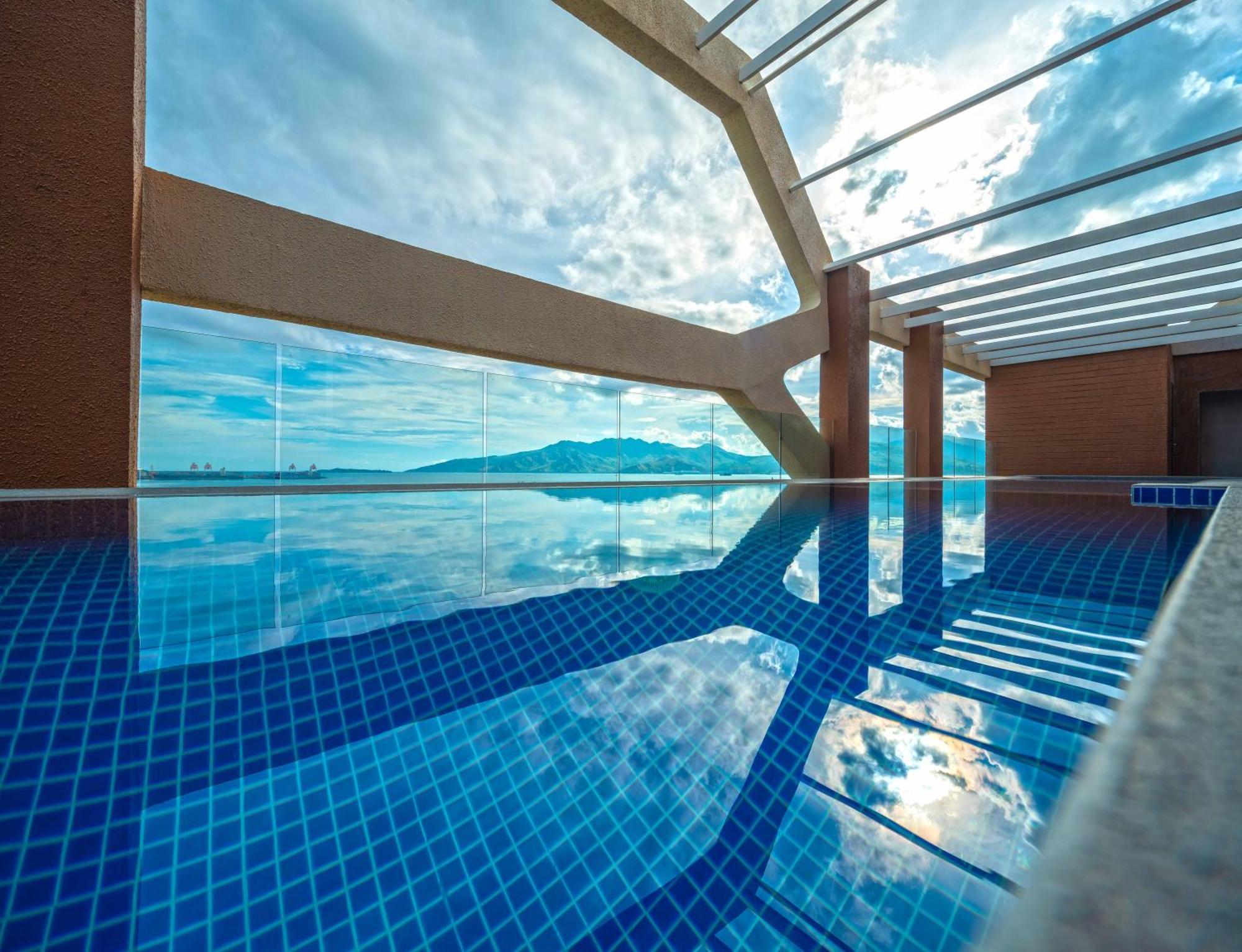 The Aurora Subic Hotel Managed By Hii Olongapo Ngoại thất bức ảnh